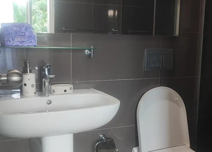Apartment Aveline Suites, Garden View, 2br, Amenities Manila