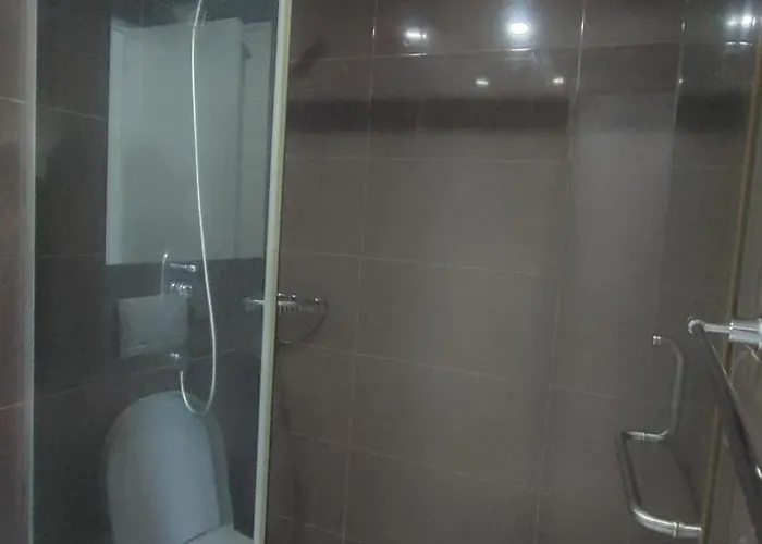 Aveline Suites, Garden View, 2br, Amenities Apartment Manila