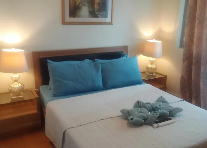 Aveline Suites, Garden View, 2br, Amenities Manila